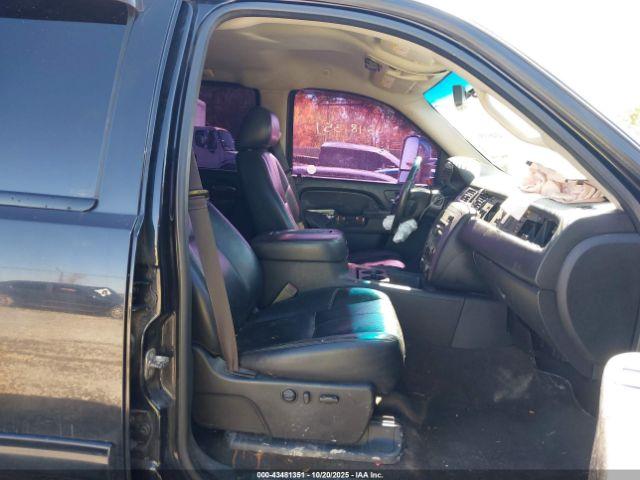 Chevrolet Silverado 2500 Ltz Image 8