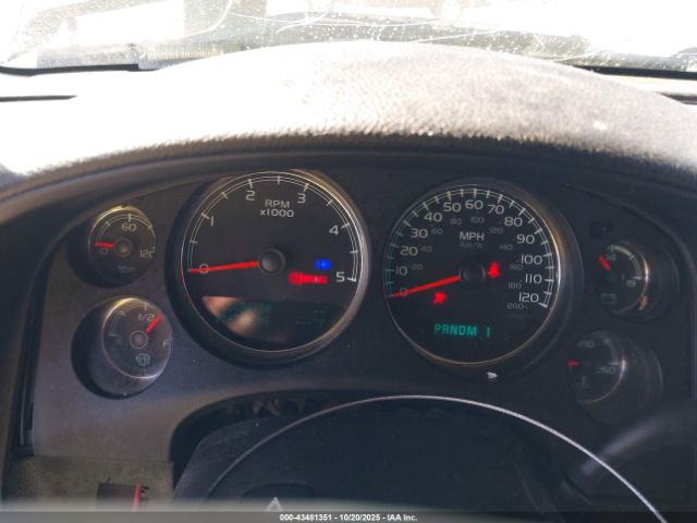 Chevrolet Silverado 2500 Ltz Image 3