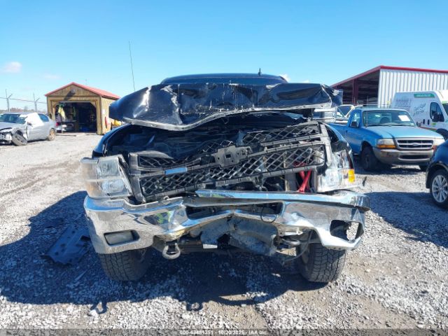 Chevrolet Silverado 2500 Ltz Image 14