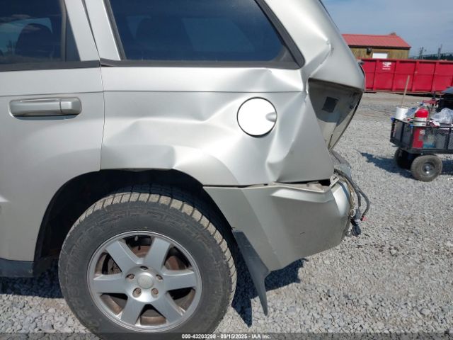 Jeep Grand Cherokee Laredo Image 19