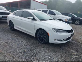  Salvage Chrysler 200