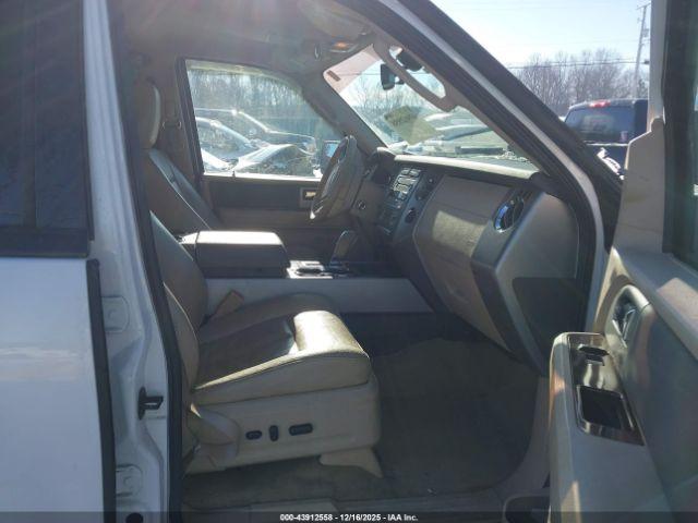 Ford Expedition Xlt Image 9