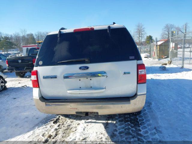 Ford Expedition Xlt Image 2