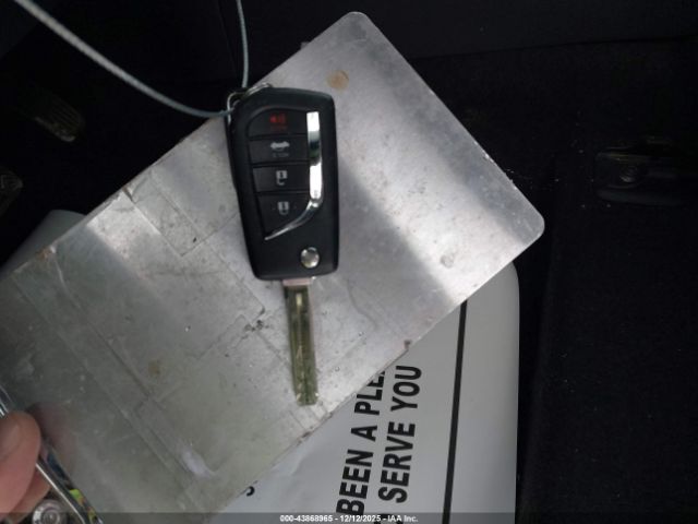 Toyota Corolla Se Image 12