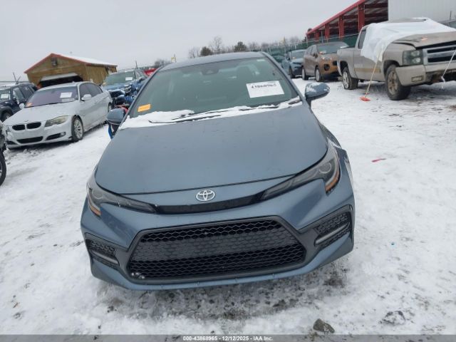 Toyota Corolla Se Image 13