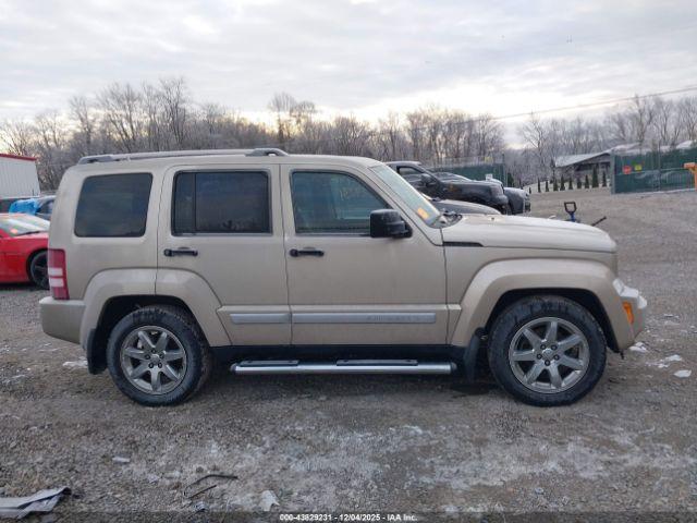 Jeep Liberty Limited Image 4