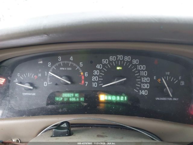 Buick Park Avenue Image 12