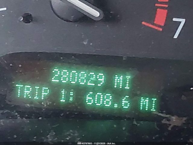 Buick Park Avenue Image 16