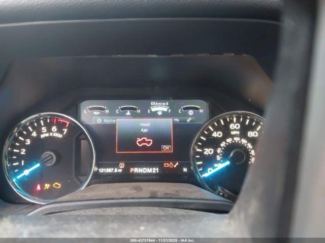 Ford F-150 Lariat Image 17