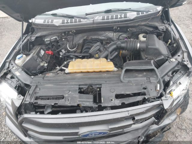 Ford F-150 Lariat Image 2