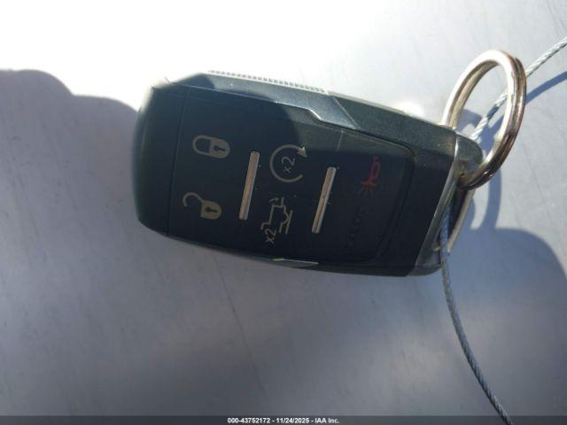 Ram 2500 Laramie  4x4 6'4 Box Image 9