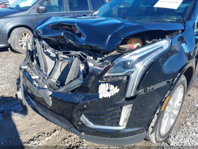 Cadillac XT5 Platinum Image 6