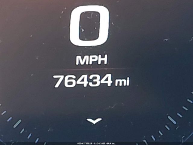 Cadillac XT5 Platinum Image 14