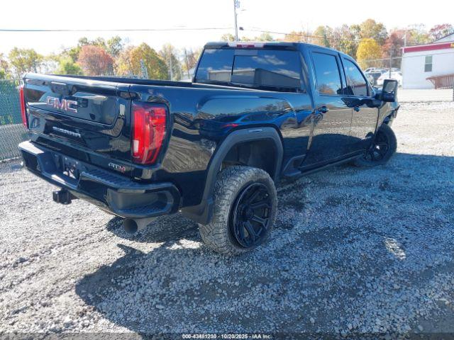 GMC Sierra 2500 Image 20