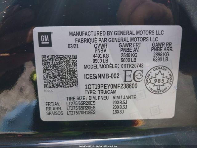 GMC Sierra 2500 Image 8