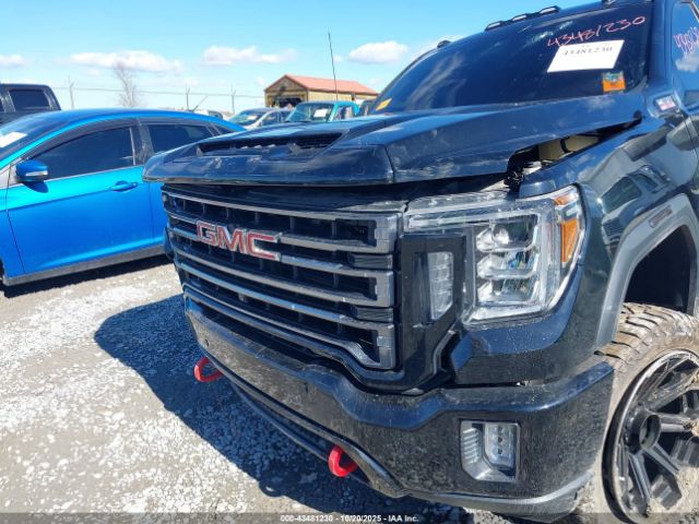 GMC Sierra 2500 Image 15